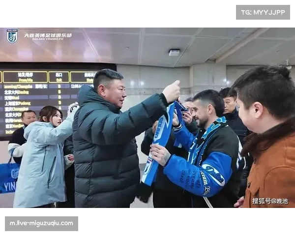 大连英博重金引进斯坦丘却难获支援 中场脱节导致攻防转换体系完全失效